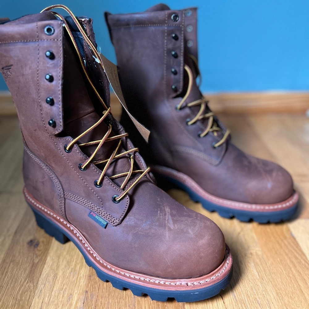 NWT Men’s Red Wing Shoes Brown Leather Work Boots with Rugged Sole
